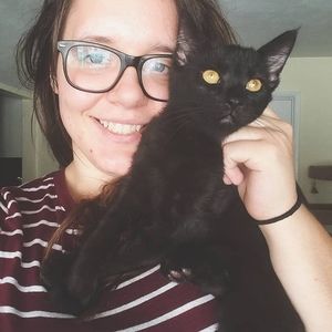 Meet your Posher, Chloe